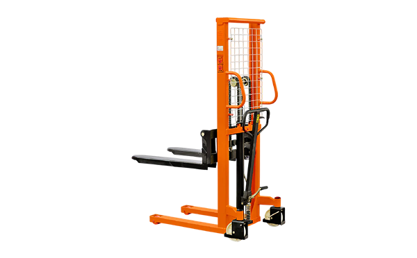 Manual Stacker 2 Ton – 5.5 Feet Lifting